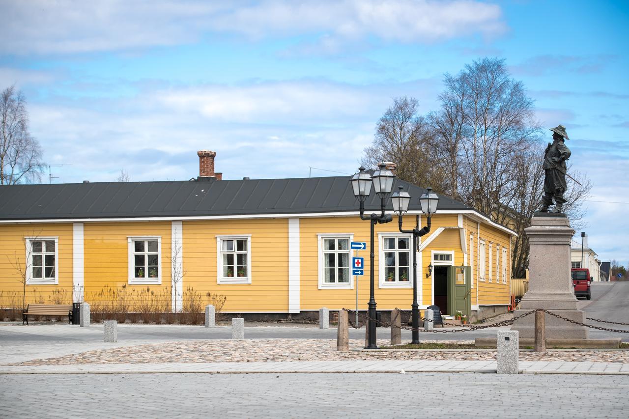 Boutique Hotel Langin Kauppahuone Raahe Exterior photo